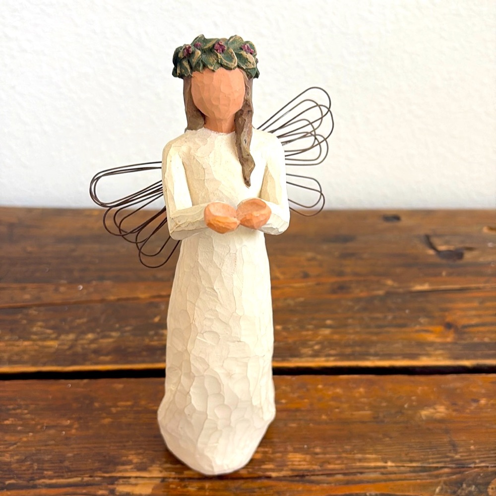 Willow Tree “Angel of Christmas Spirit”